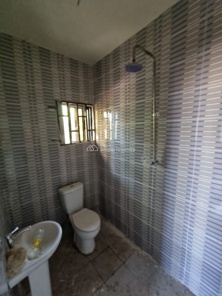 Renovated Two Bedroom Flat, Kutunku, Gwagwalada, Abuja, Flat / Apartment for Rent