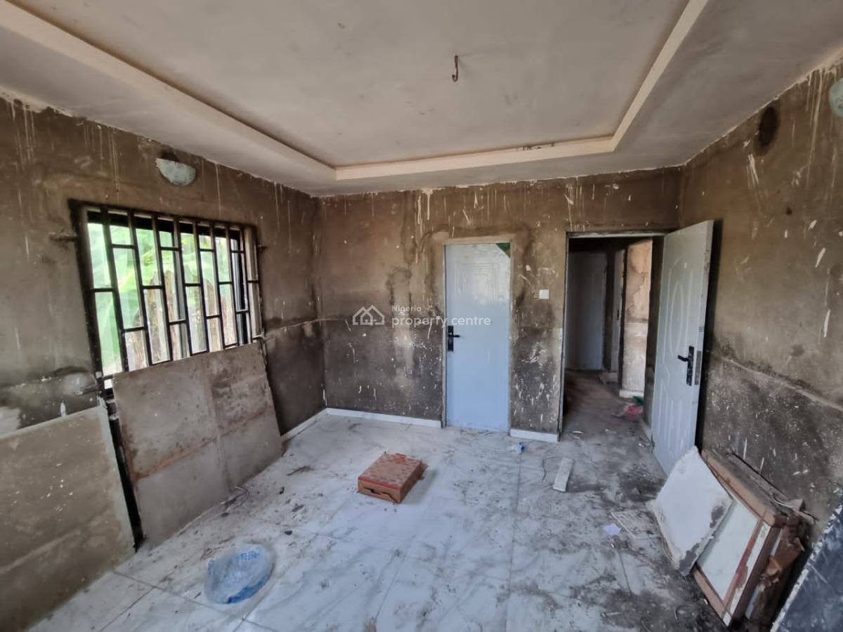Renovated Two Bedroom Flat, Kutunku, Gwagwalada, Abuja, Flat / Apartment for Rent