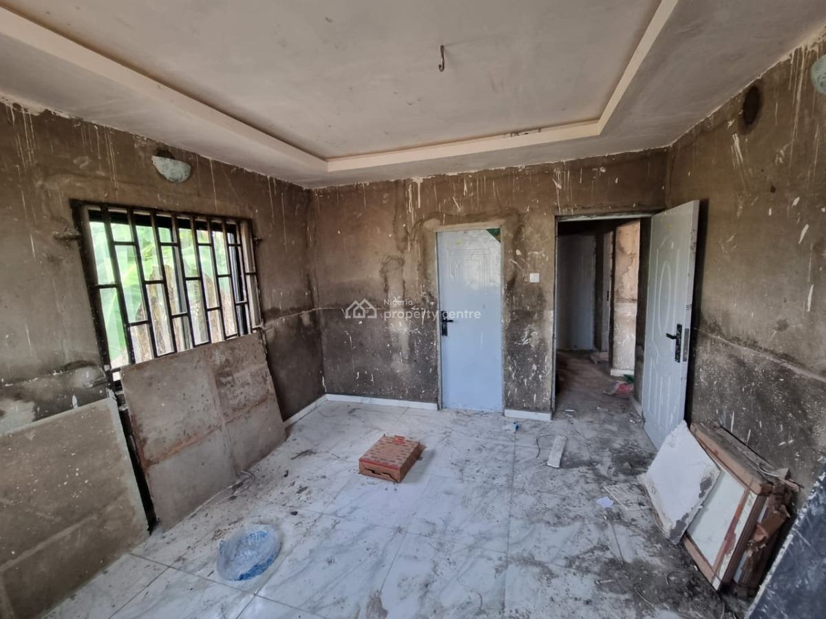 Renovated Two Bedroom Flat, Kutunku, Gwagwalada, Abuja, Flat / Apartment for Rent