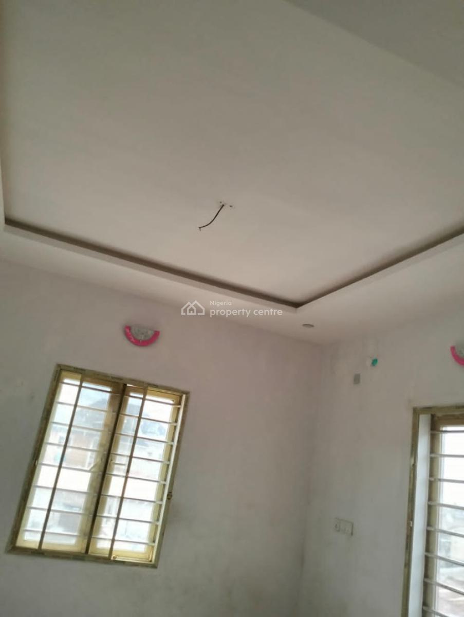 2 Bedrooms Serviced Town House in a, Off Admiralty Way, Lekki, Lagos, Flat / Apartment for Rent