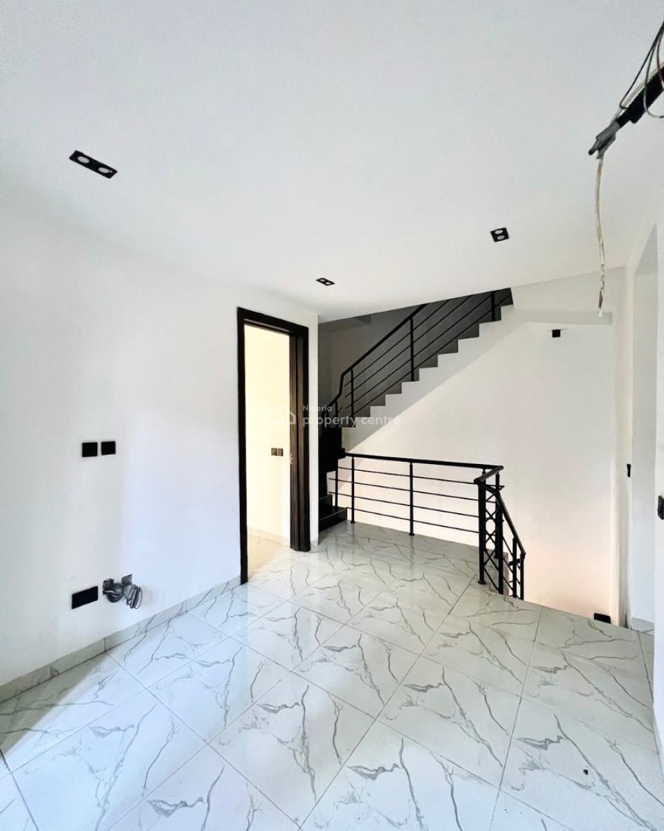 Luxury 4-bedroom Terrace with a Bq, Lekki Phase 1, Lekki, Lagos, Terraced Duplex for Rent