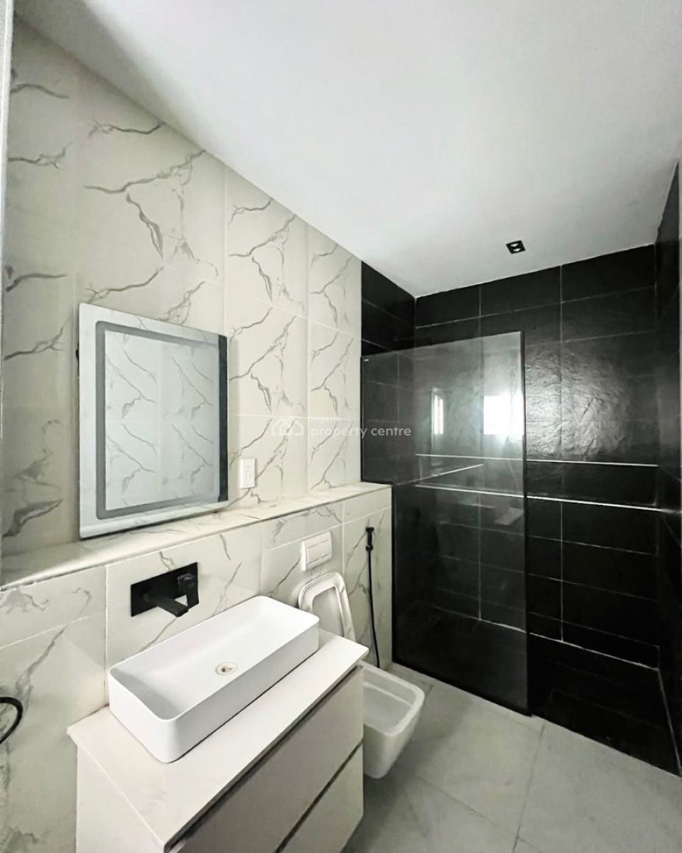 Luxury 4-bedroom Terrace with a Bq, Lekki Phase 1, Lekki, Lagos, Terraced Duplex for Rent