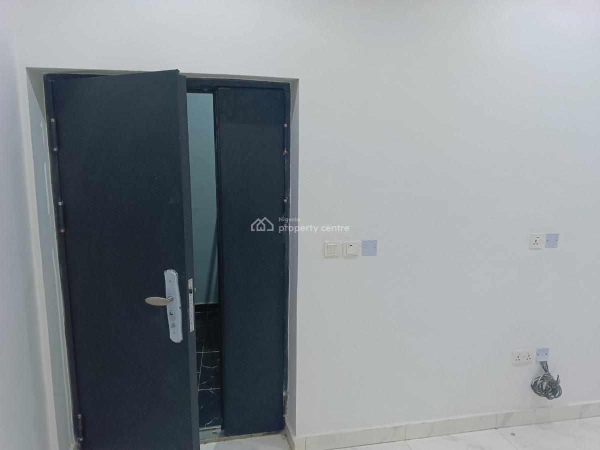 Luxury Brand-new 2 Bed Flat, a New Mini Estate, Behind Eti-osa Local Govt, Igbo Efon, Lekki, Lagos, Flat / Apartment for Rent