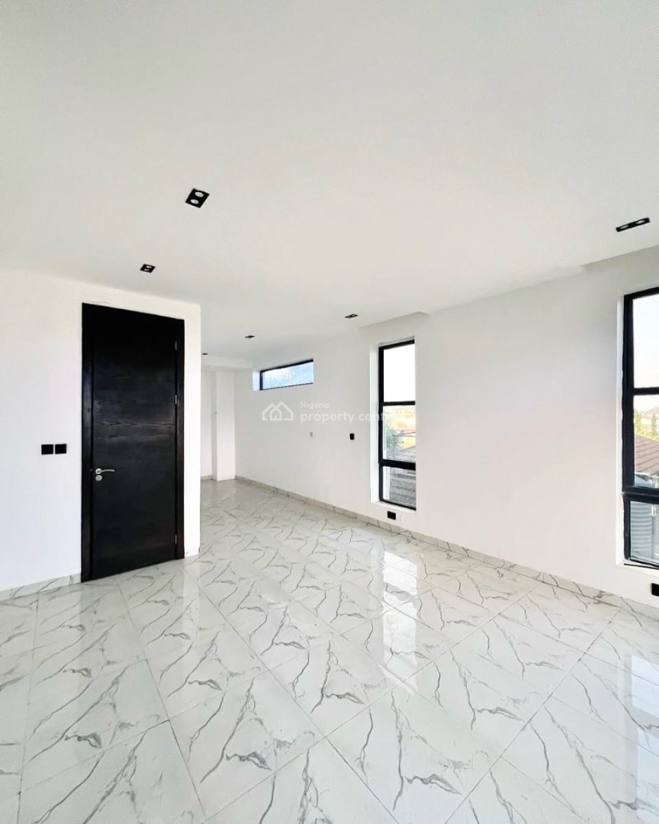 Beautiful 4-bedroom Terrace with a Bq, Lekki, Lekki Phase 1, Lekki, Lagos, Terraced Duplex for Rent