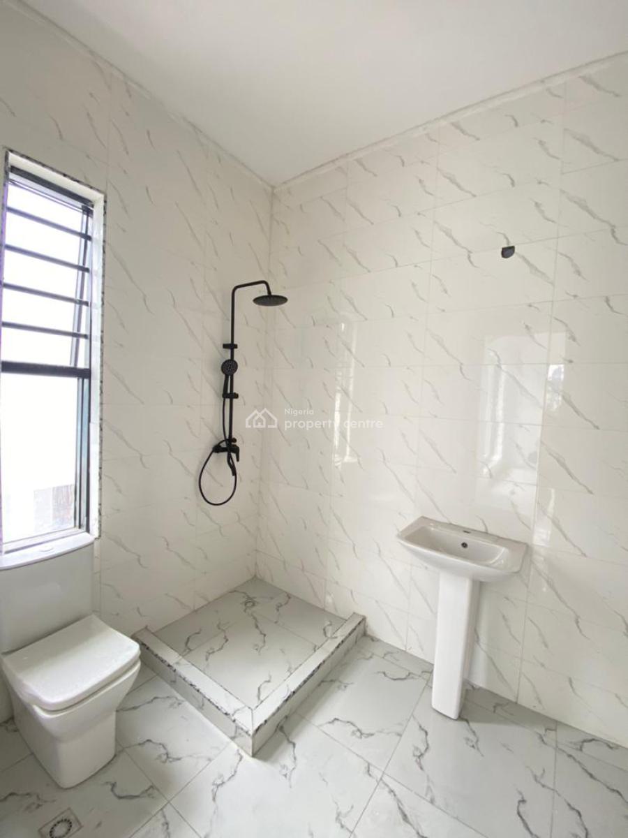 4 Bedroom Terrace Duplex in a Secured Estate, Lekki Phase 2, Lekki, Lagos, Terraced Duplex for Sale