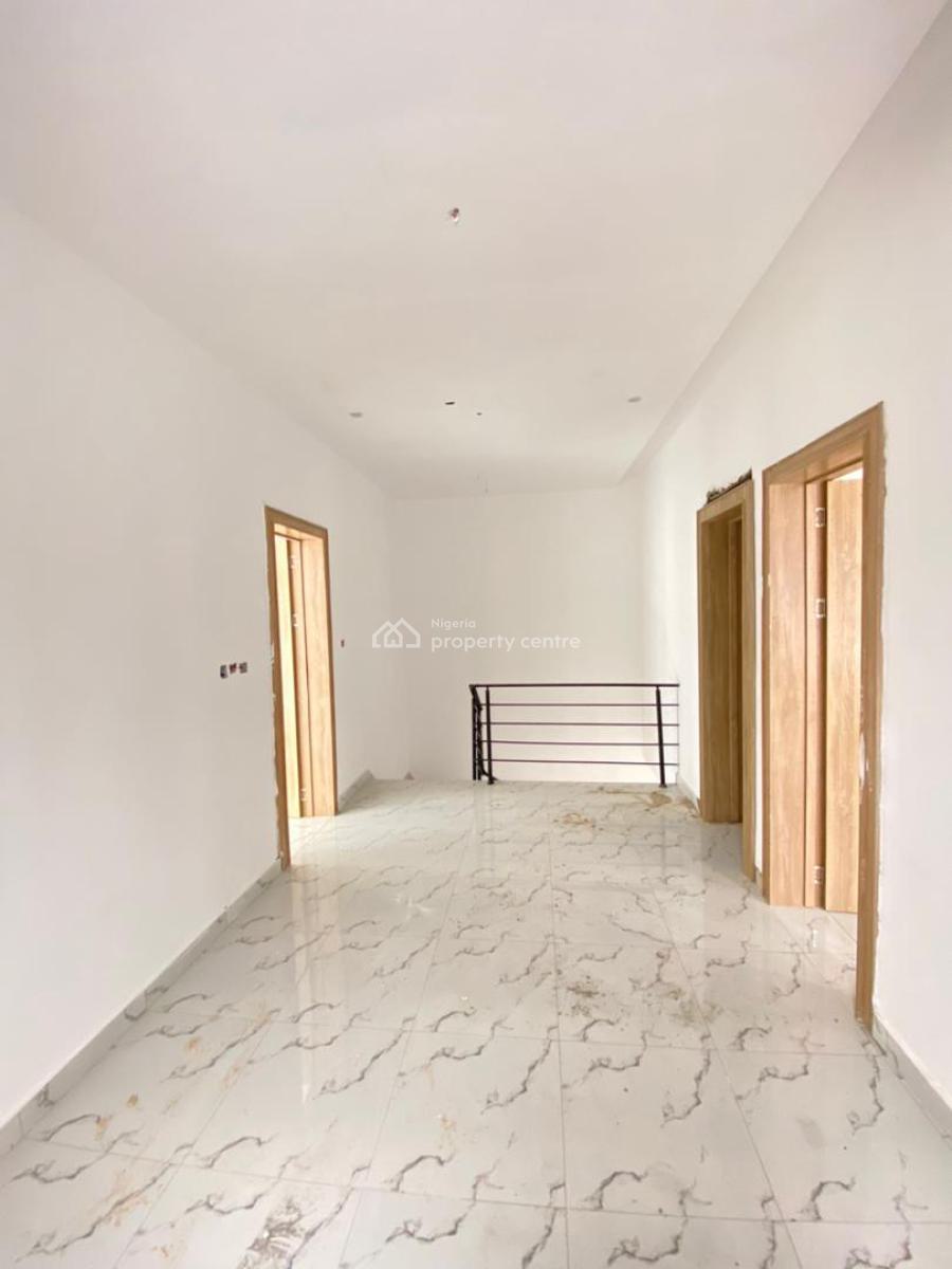 4 Bedroom Terrace Duplex in a Secured Estate, Lekki Phase 2, Lekki, Lagos, Terraced Duplex for Sale