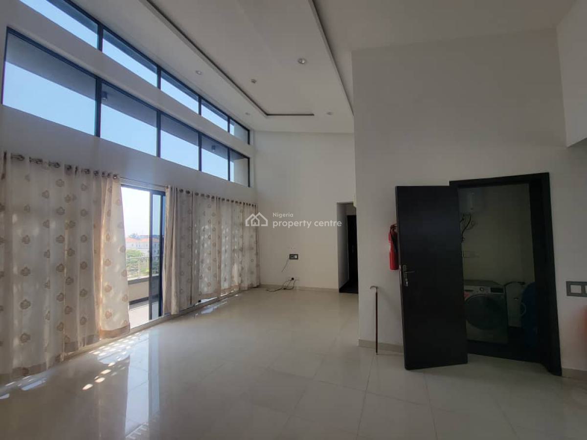 Well Maintained 2 Bedroom Apartment, Swimming Pool, Gym Etc, Banana Island, Ikoyi, Lagos, Flat / Apartment for Rent