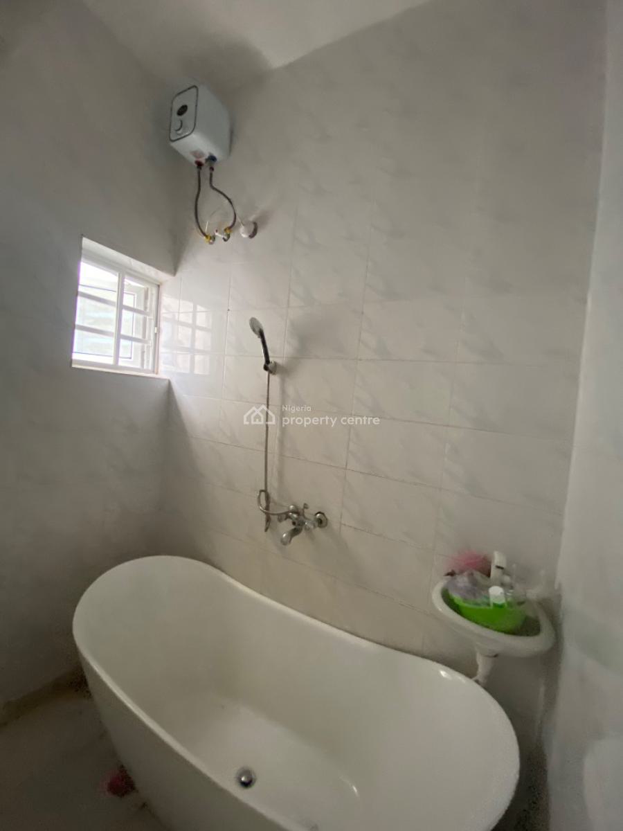 Beautiful 2 Bedrooms Apartment, Oral Estate, Lekki Lagos, Lekki Phase 2, Lekki, Lagos, Flat / Apartment for Rent