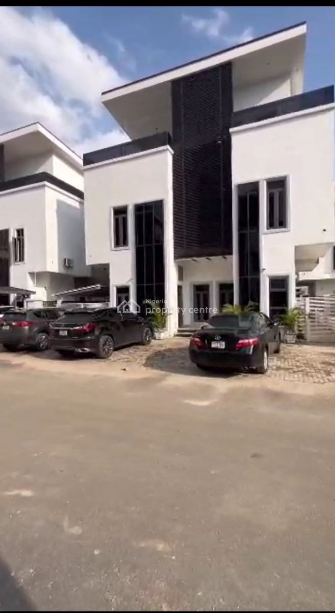 Distress Luxury 5 Bedroom Detached Duplex, Gilmore, Jahi, Abuja, Detached Duplex for Sale