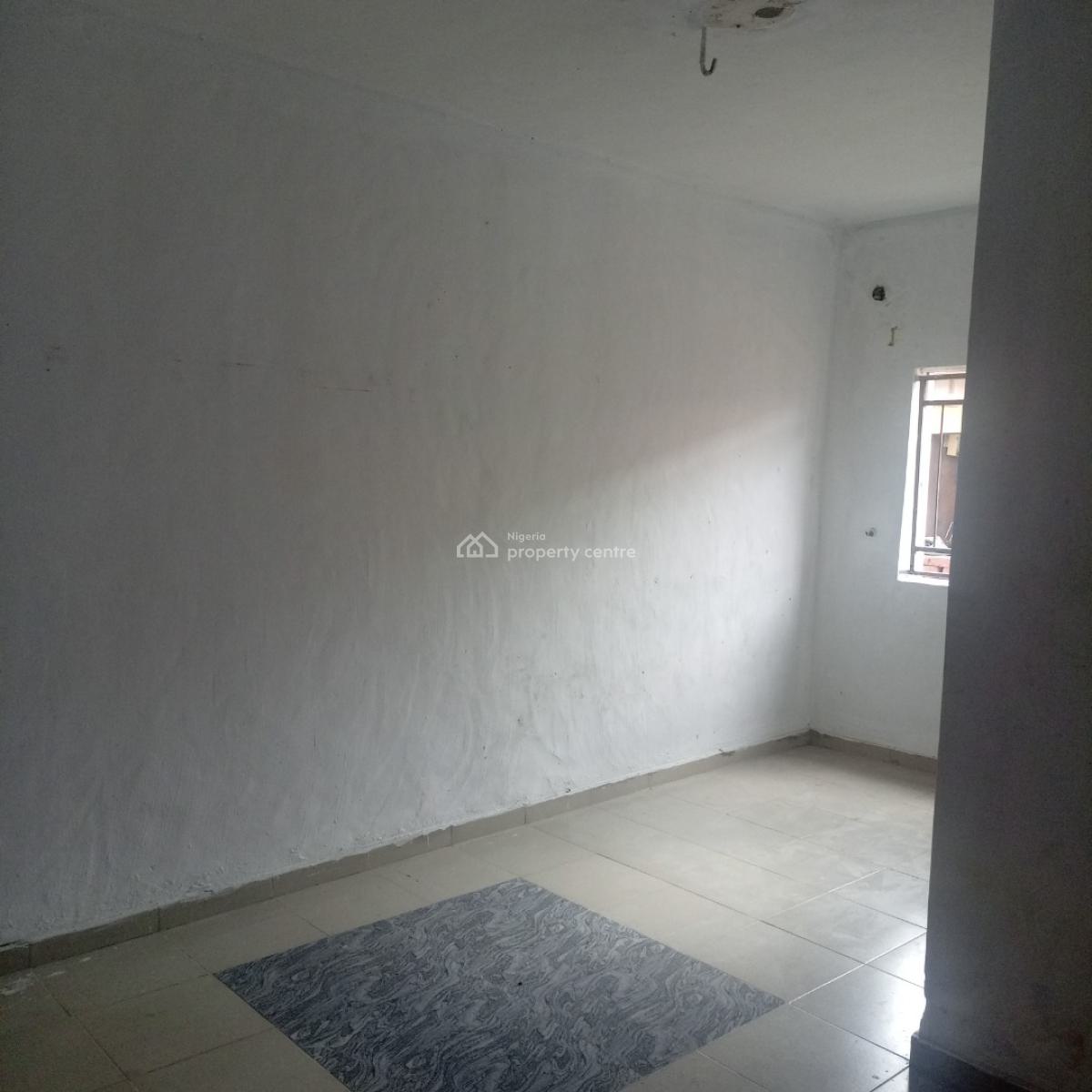 Nice and Spacious Miniflat Upstairs in Surulere, Off Lawanson Road Surulere Lagos, Lawanson, Surulere, Lagos, Mini Flat (room and Parlour) for Rent