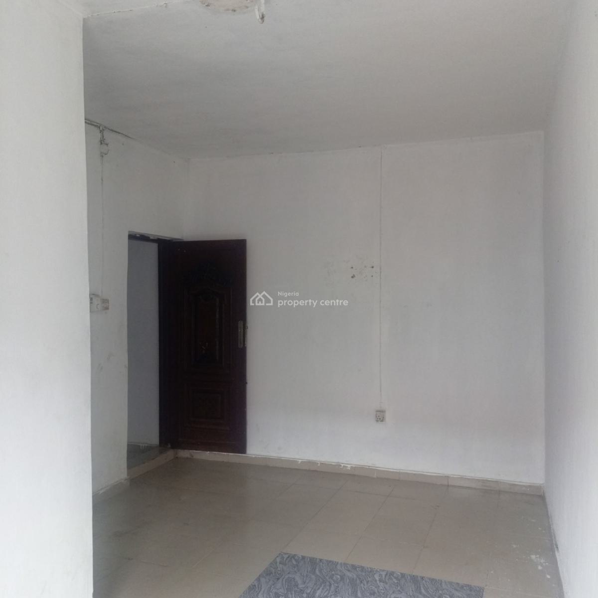 Nice and Spacious Miniflat Upstairs in Surulere, Off Lawanson Road Surulere Lagos, Lawanson, Surulere, Lagos, Mini Flat (room and Parlour) for Rent