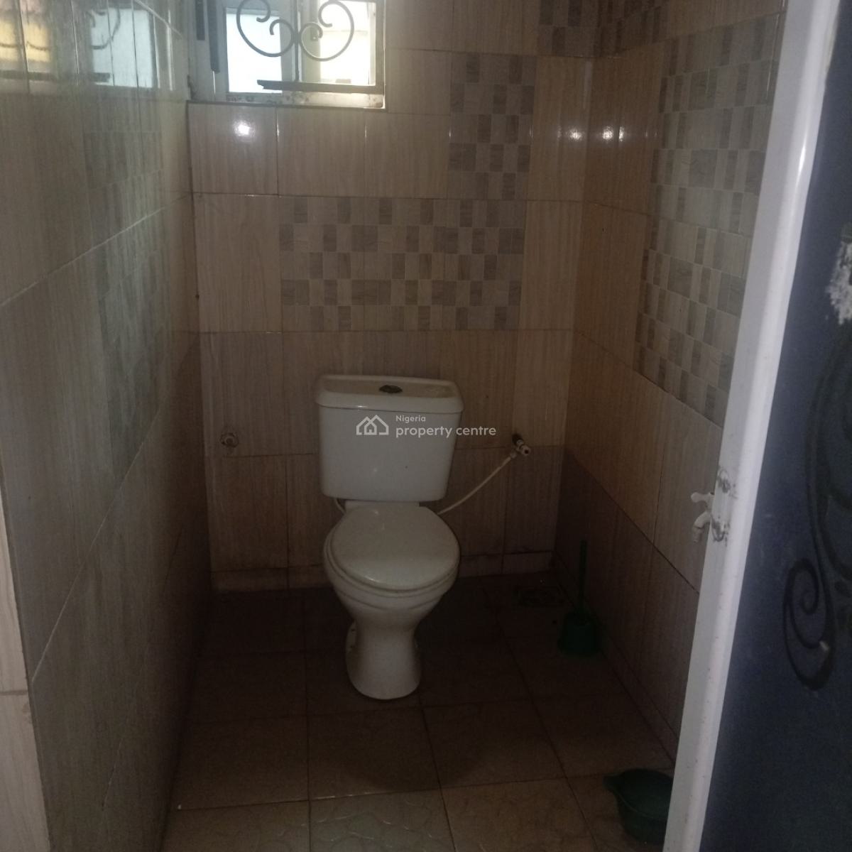 Nice and Spacious Miniflat Upstairs in Surulere, Off Lawanson Road Surulere Lagos, Lawanson, Surulere, Lagos, Mini Flat (room and Parlour) for Rent
