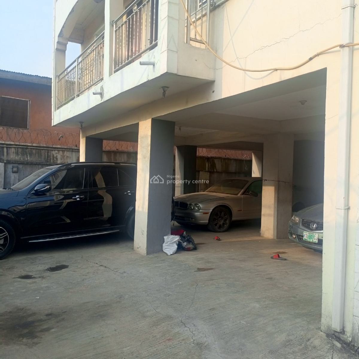 Nice and Well Maintained Miniflat Upstairs in Surulere, Off Lawanson Road Surulere Lagos, Lawanson, Surulere, Lagos, Mini Flat (room and Parlour) for Rent