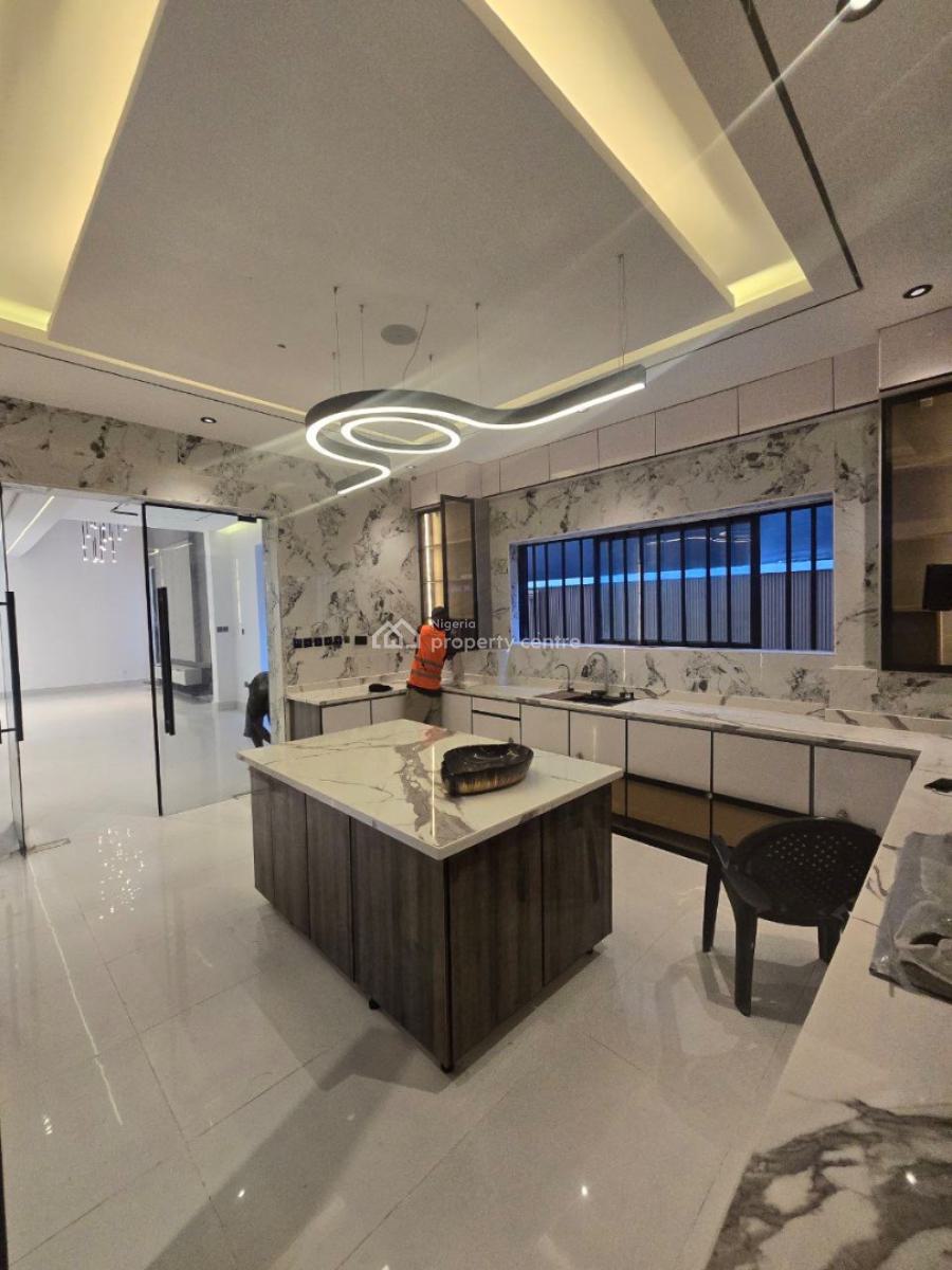 5 Bedroom Fully  Detached House, Lekki Phase 1, Lekki, Lagos, Detached Duplex for Sale