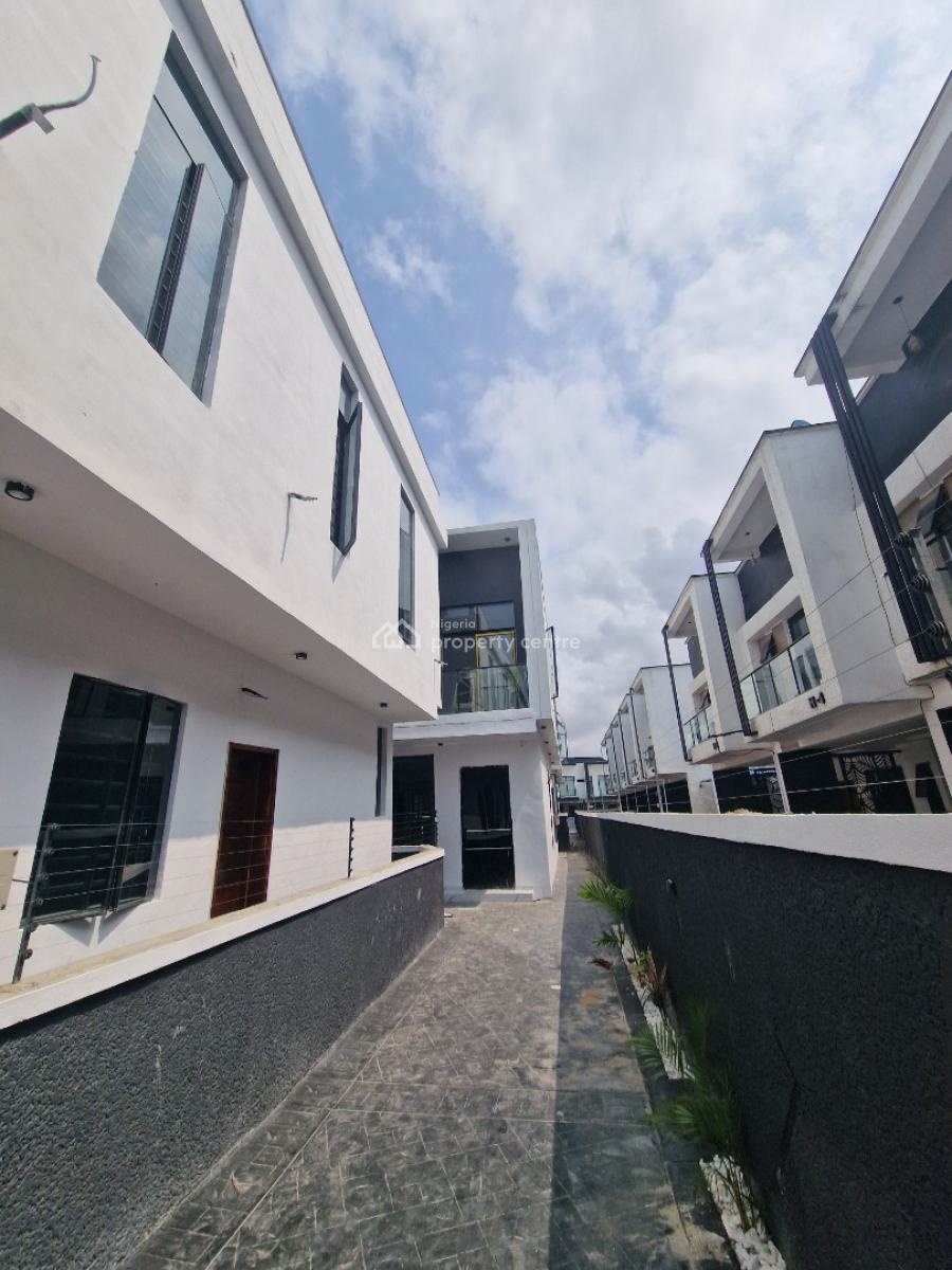 Beautifully Designed Home, Ikota, Lekki, Lagos, Semi-detached Duplex for Sale