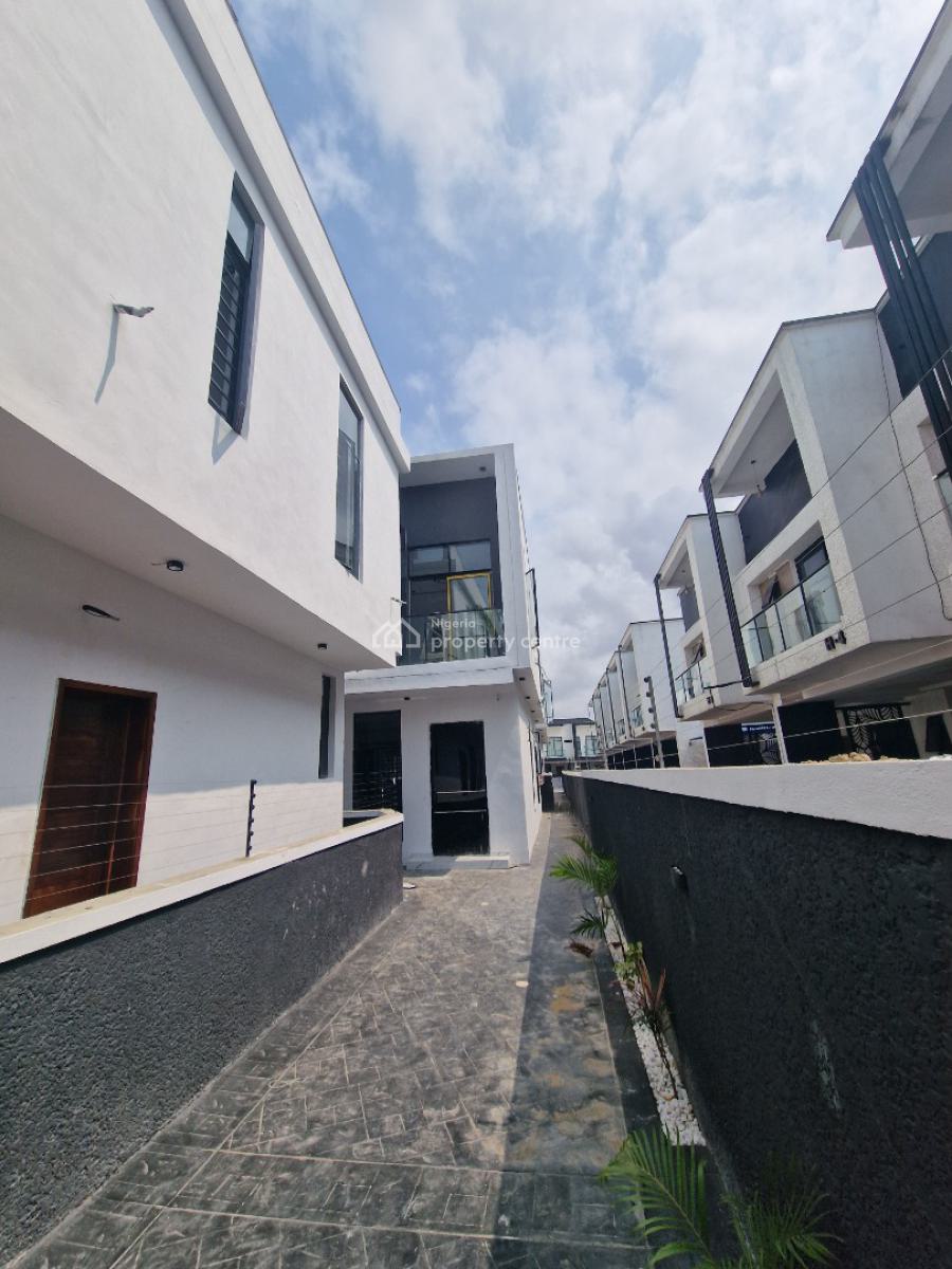 Beautifully Designed Home, Ikota, Lekki, Lagos, Semi-detached Duplex for Sale