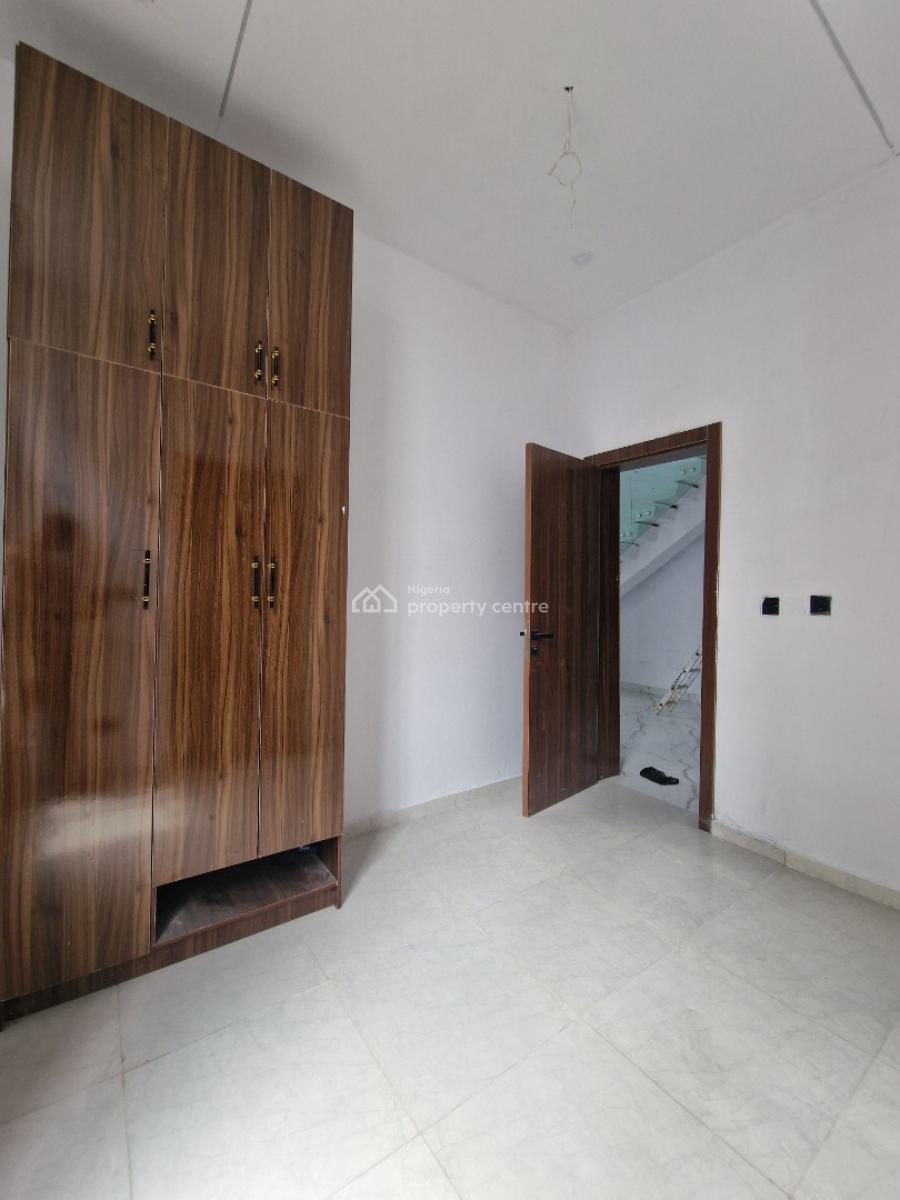 Beautifully Designed Home, Ikota, Lekki, Lagos, Semi-detached Duplex for Sale