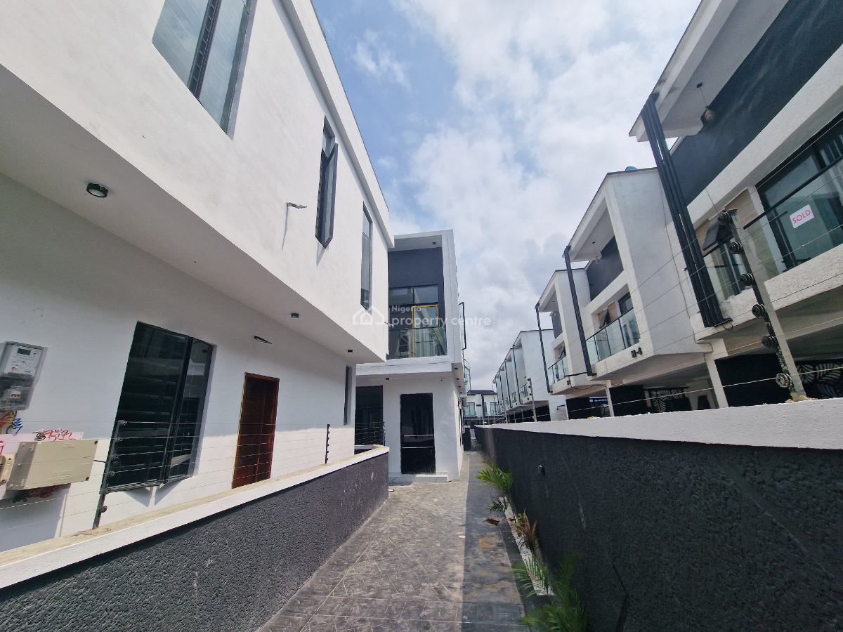 Beautifully Designed Home, Ikota, Lekki, Lagos, Semi-detached Duplex for Sale