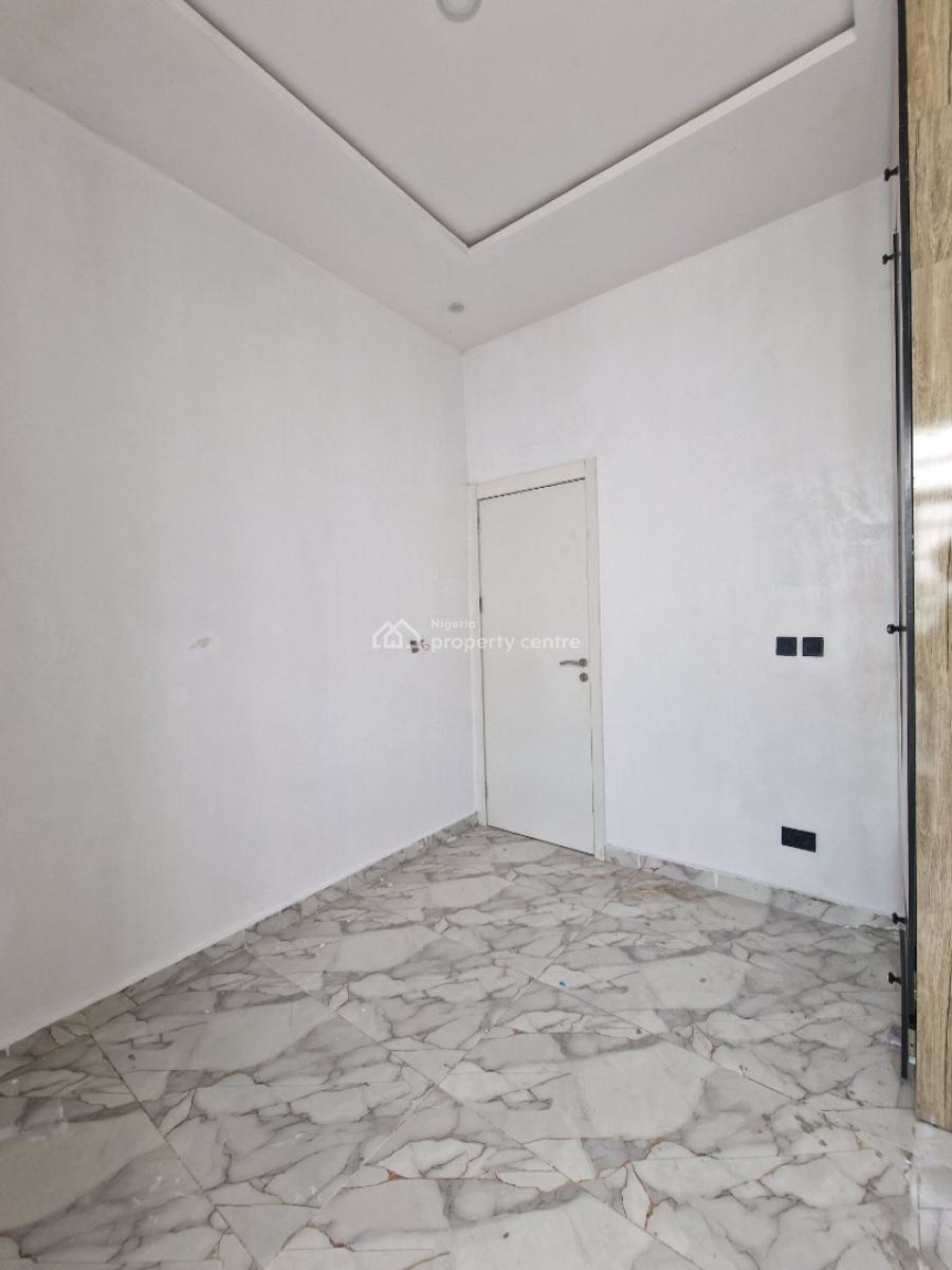 Beautifully Designed Home, Ikota, Lekki, Lagos, Semi-detached Duplex for Sale