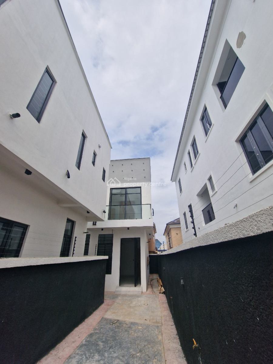 Beautifully Designed Home, Ikota, Lekki, Lagos, Semi-detached Duplex for Sale