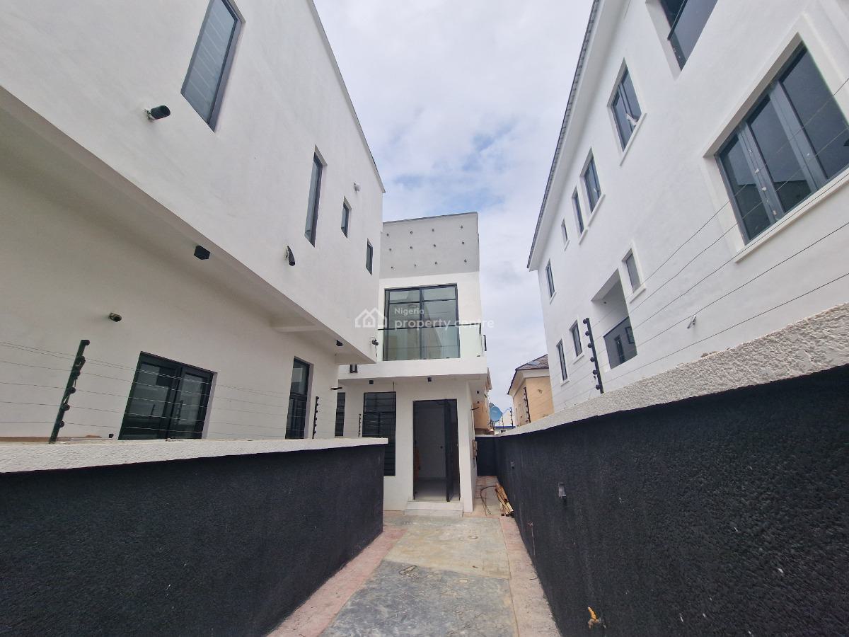 Beautifully Designed Home, Ikota, Lekki, Lagos, Semi-detached Duplex for Sale