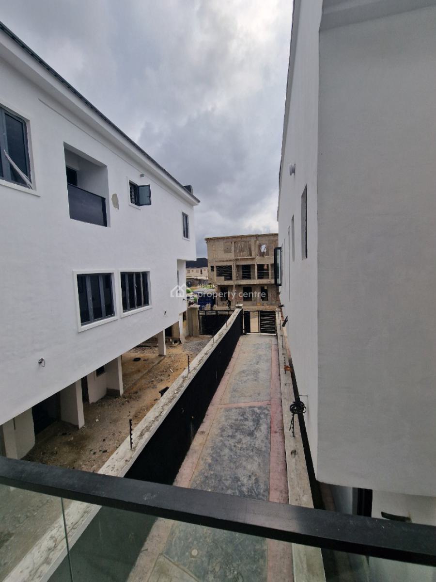 Beautifully Designed Home, Ikota, Lekki, Lagos, Semi-detached Duplex for Sale