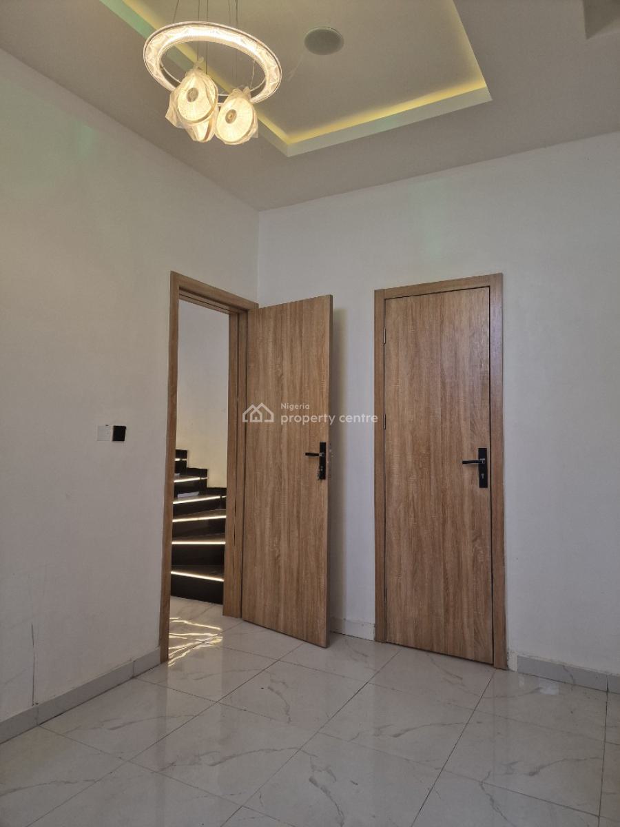 Beautifully Designed Home, Ikota, Lekki, Lagos, Semi-detached Duplex for Sale