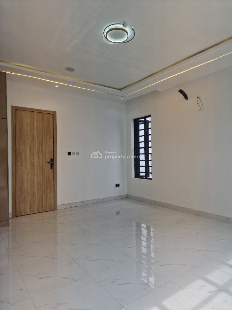 Beautifully Designed Home, Ikota, Lekki, Lagos, Semi-detached Duplex for Sale