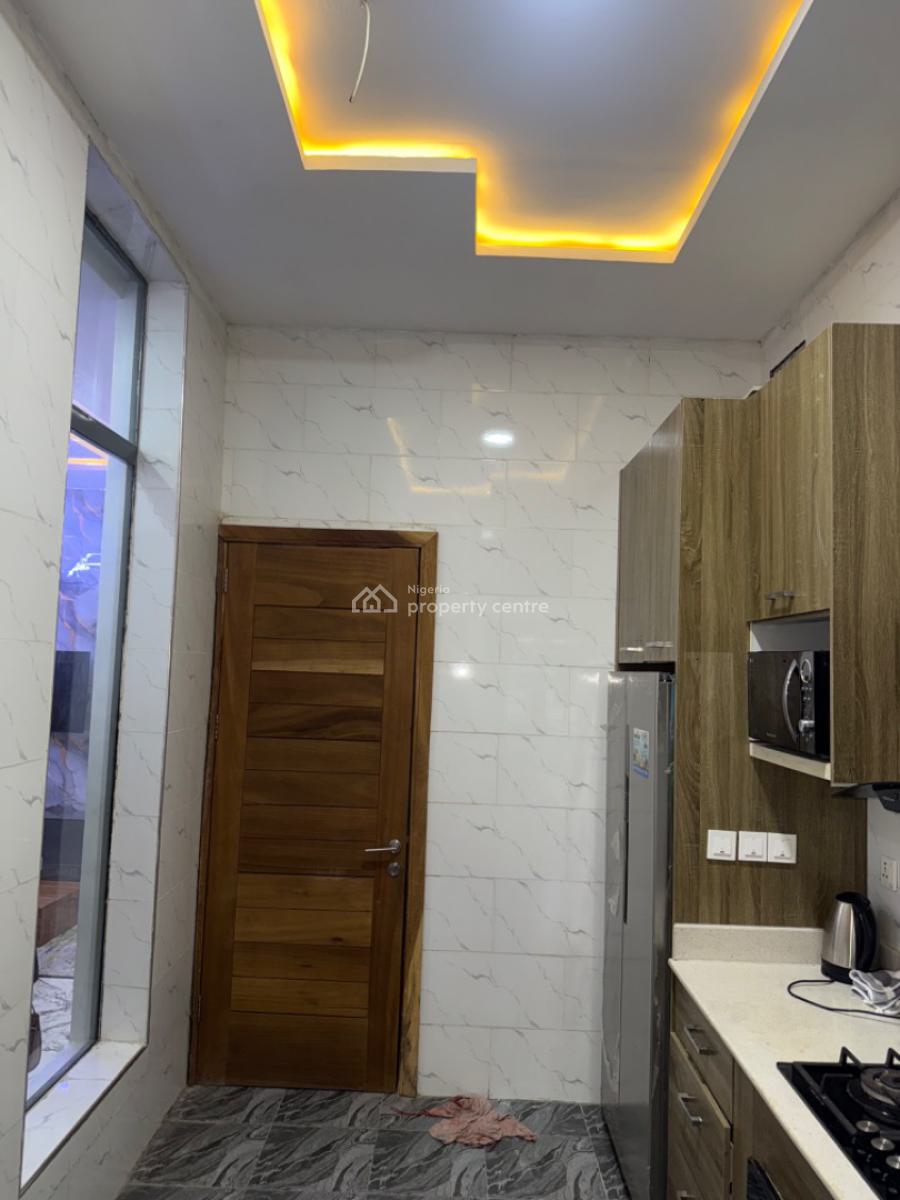 Beautifully Furnished 2-bedroom Apartment, Osapa, Lekki, Lagos, Flat / Apartment Short Let