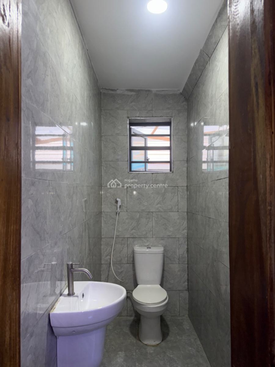 Beautifully Furnished 2-bedroom Apartment, Osapa, Lekki, Lagos, Flat / Apartment Short Let