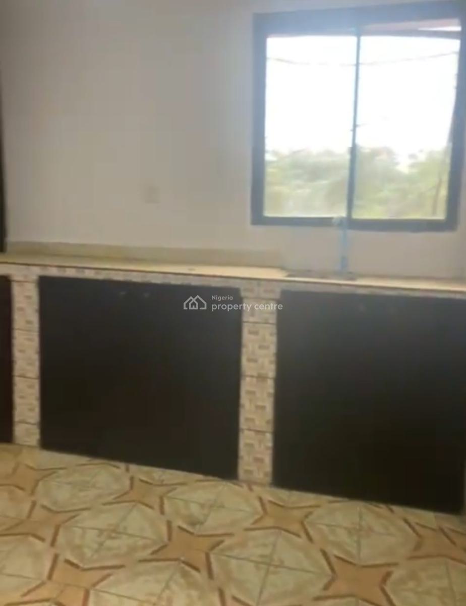 Standard 2 Bedroom Flat on The First Floor., Wuse Zone, Wuse, Abuja, Flat / Apartment for Rent