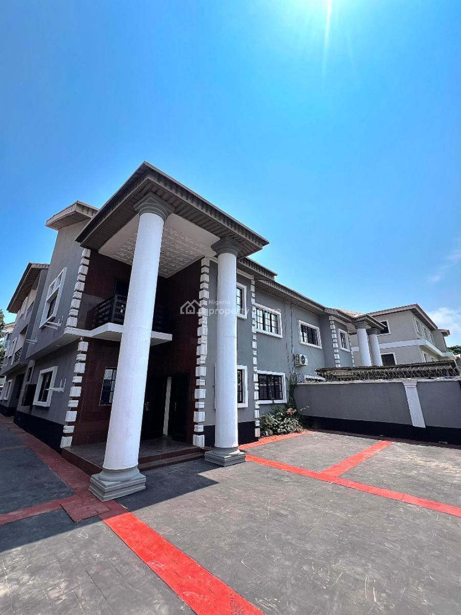 Very Spacious 6 Bedroom Self Compound Semi Detached House with a Bq, Lekki Phase 1, Lekki, Lagos, Semi-detached Duplex for Rent