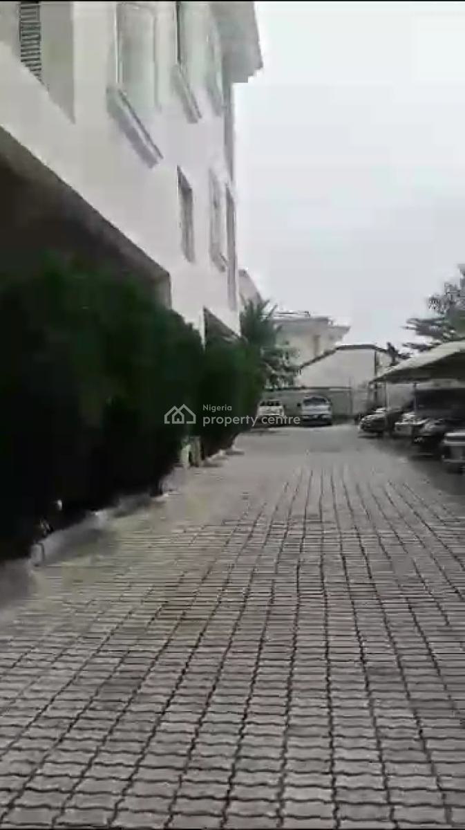 25 Units of Luxury Flats, Banana Island, Ikoyi, Lagos, Block of Flats for Sale