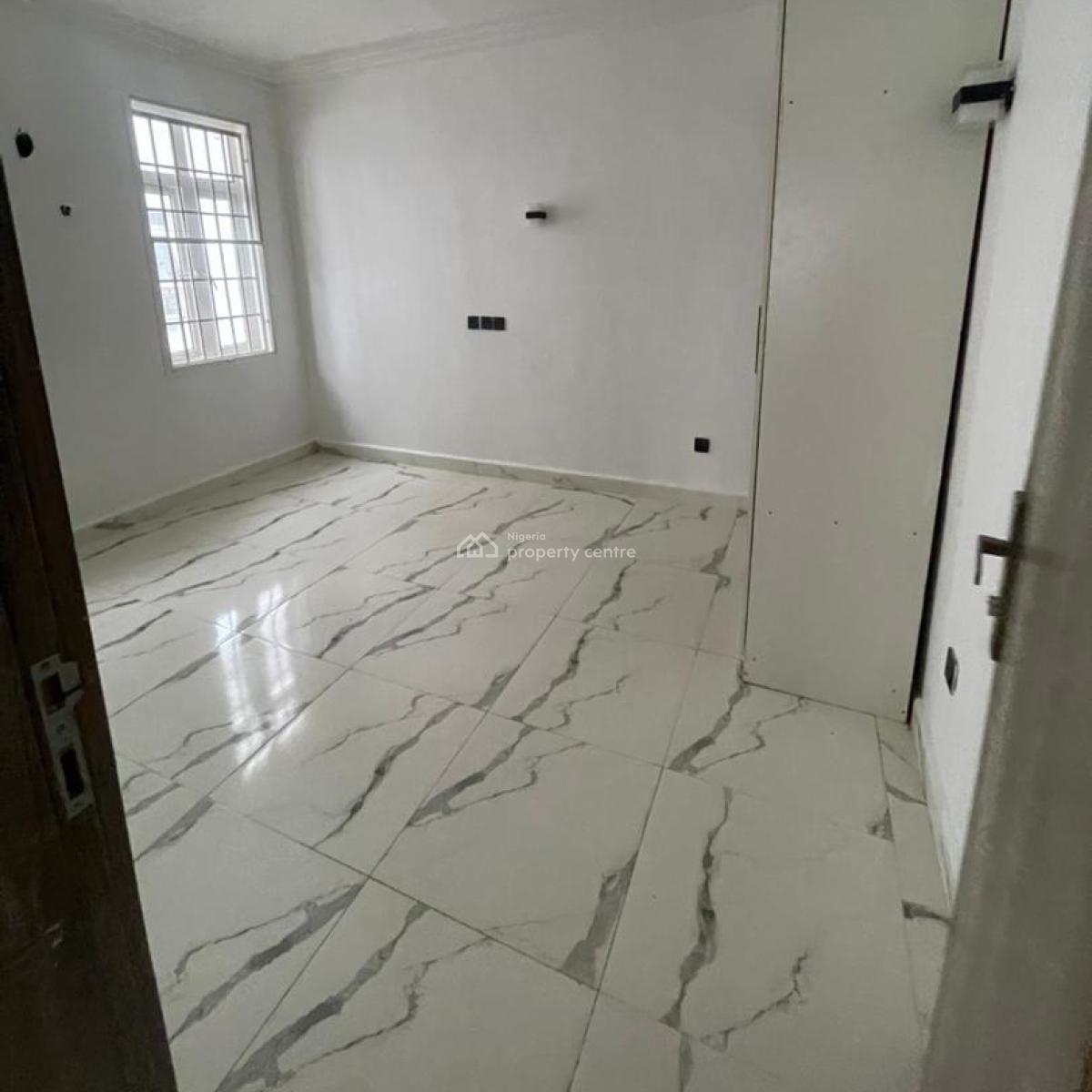 Sharp 3bedroom Flat with Bq, 3rd Avenue in an Estate, Gwarinpa, Abuja, Flat / Apartment for Rent