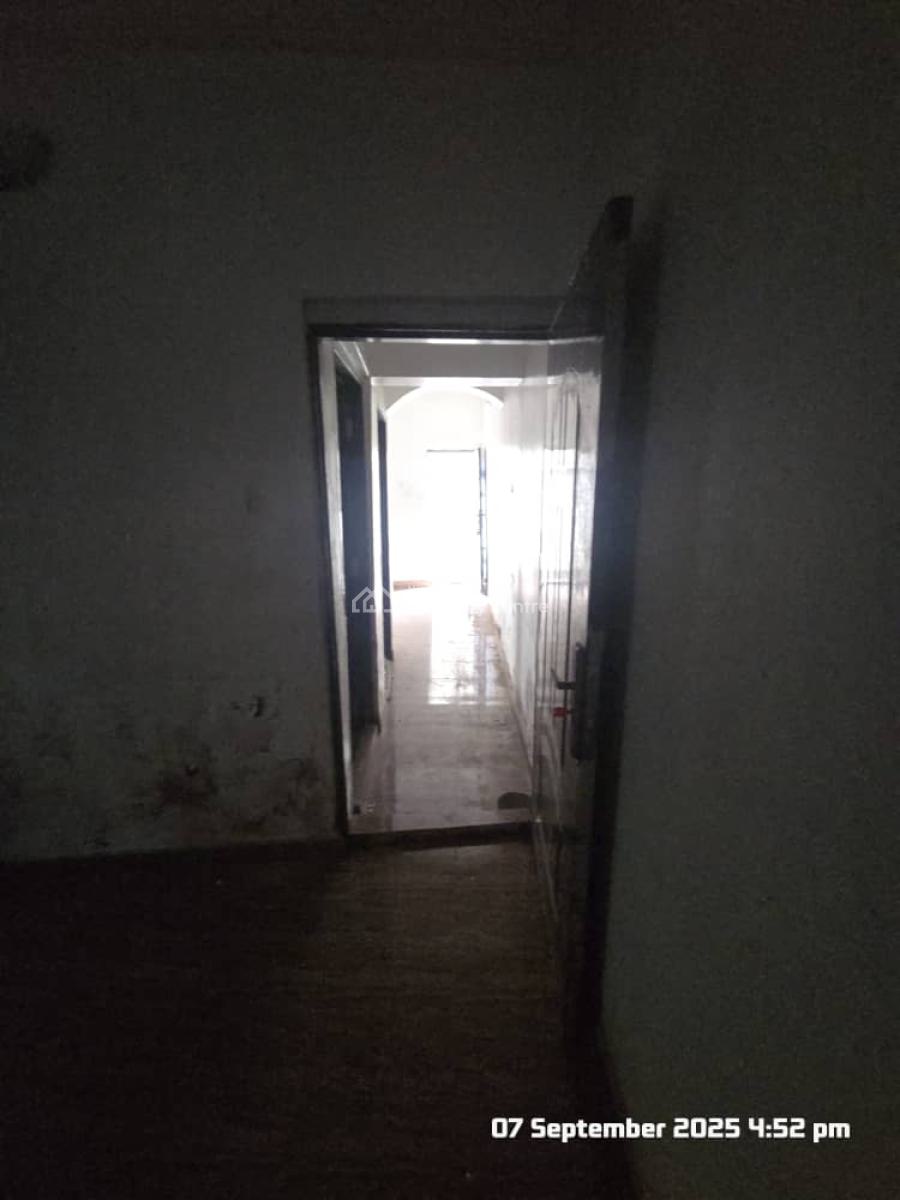 Clean Mini Flat in a Good Location Trekkable to The Bustop, Close to The Bustop, Irawo, Kosofe, Lagos, Mini Flat (room and Parlour) for Rent