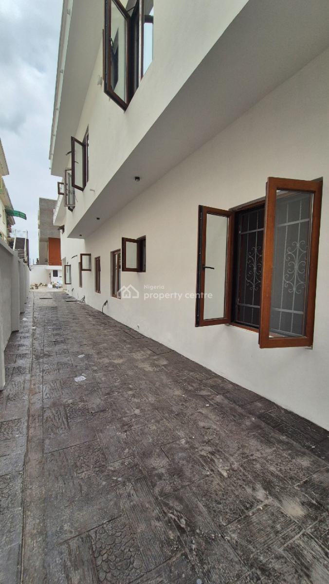 Luxurious 6 Bedroom Fully Detached Duplex with Bq, Sw/pool on 650 Sqm, Off Issac John Street, Within a Gated & Secured Environment, Ikeja Gra, Ikeja, Lagos, Detached Duplex for Sale