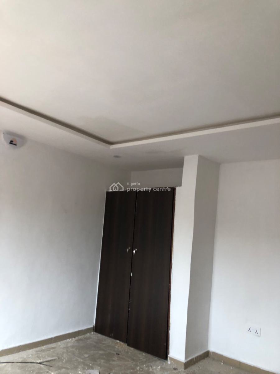 3-bedroom Flat at Makogi Magboro Going for 1m, Makogi, Magboro, Ogun, Flat / Apartment for Rent