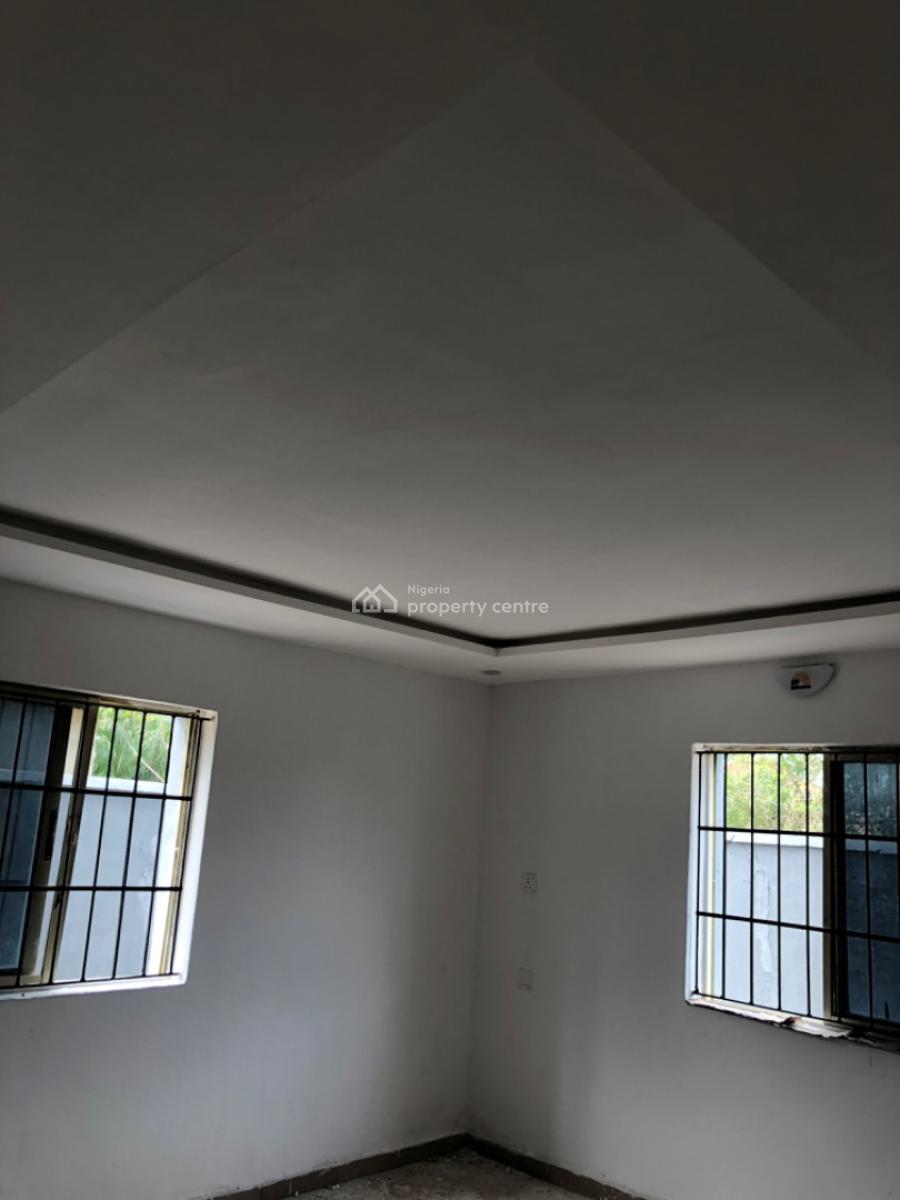 2bedroom Flat at Makogi Magboro Going for 800k, Makogi, Magboro, Ogun, Flat / Apartment for Rent