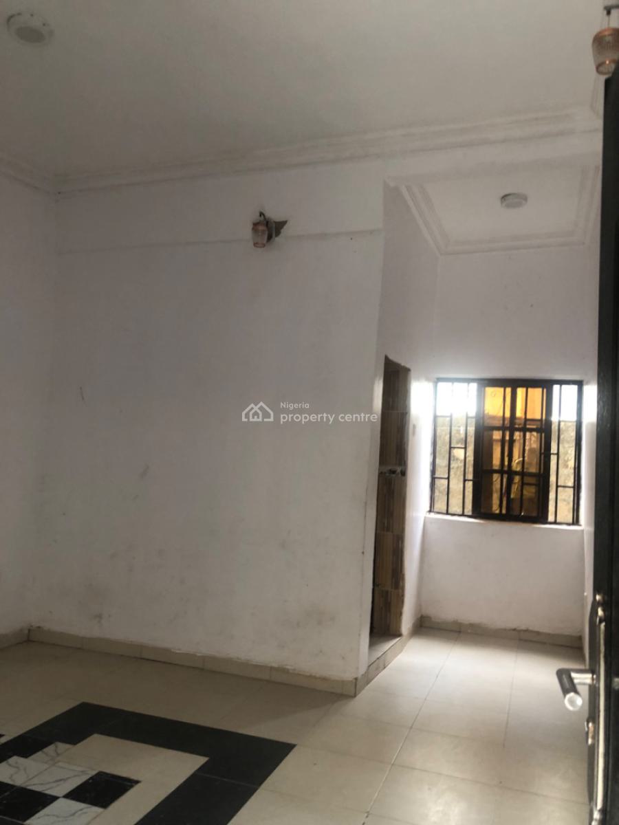 Portable 2bedroom Flat at Makogi Magboro Going for 500k, Makogi, Magboro, Ogun, Flat / Apartment for Rent