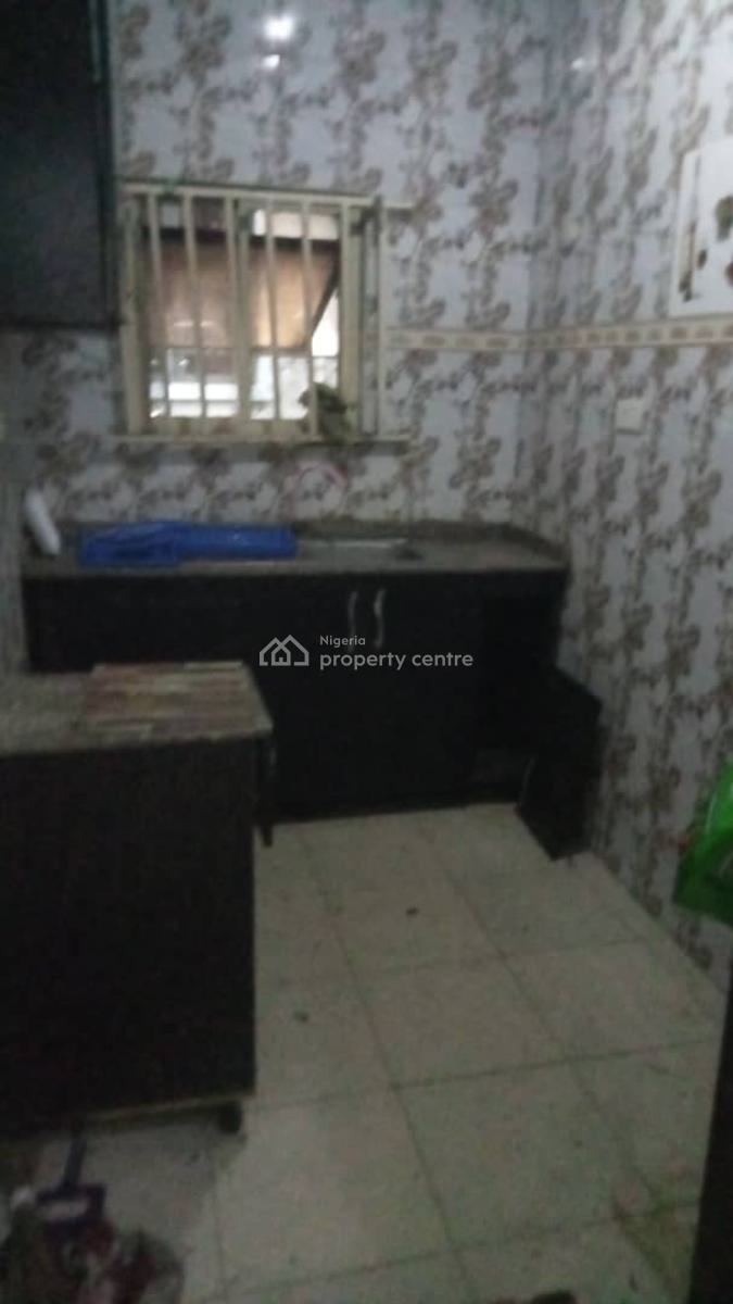 Massive Fully Serviced 2 Bedroom Apartment with Open Kitchen, Lekki Phase 1, Lekki, Lagos, Flat / Apartment for Rent