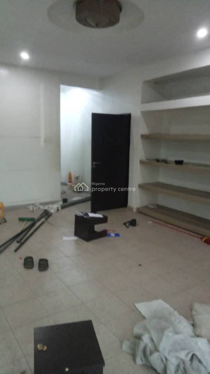 Massive Fully Serviced 2 Bedroom Apartment with Open Kitchen, Lekki Phase 1, Lekki, Lagos, Flat / Apartment for Rent