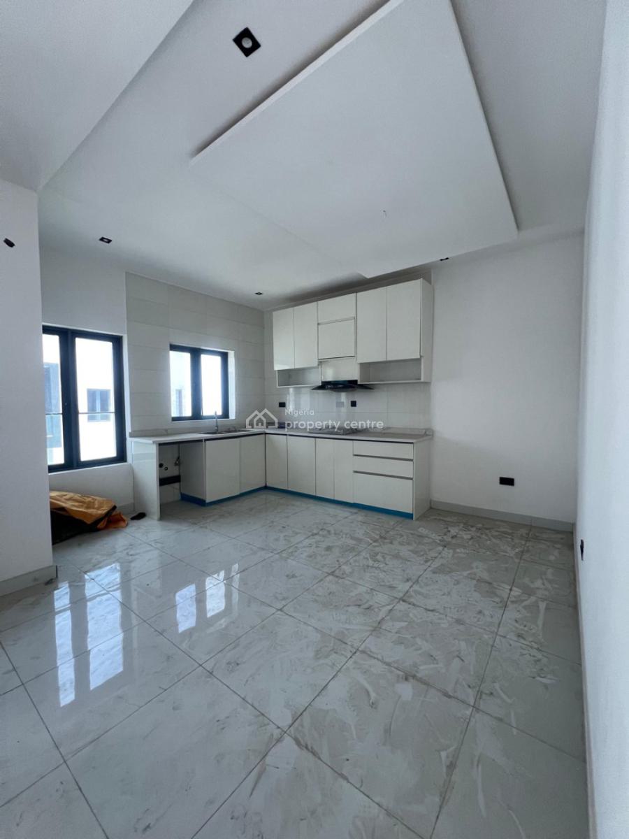 Brand New 2-bedroom Penthouse with Open Plan Kitchen, Off Freedom Way, Lekki Phase 1, Lekki, Lagos, Flat / Apartment for Rent