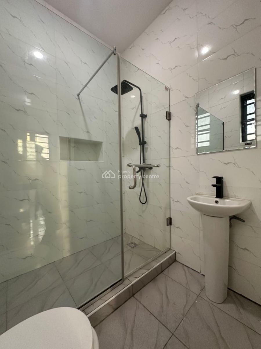 Serviced 2 Bedroom Flat, Ologolo, Lekki, Lagos, Flat / Apartment for Rent