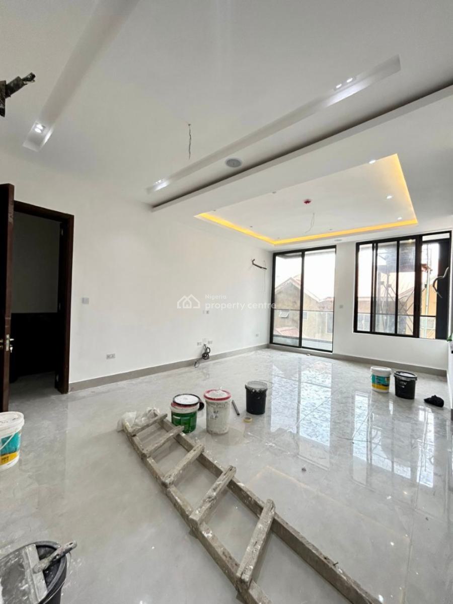 Modern 3-bedroom Apartment with Pool & Gym, Lekki Phase 1, Lekki, Lagos, Flat / Apartment for Rent