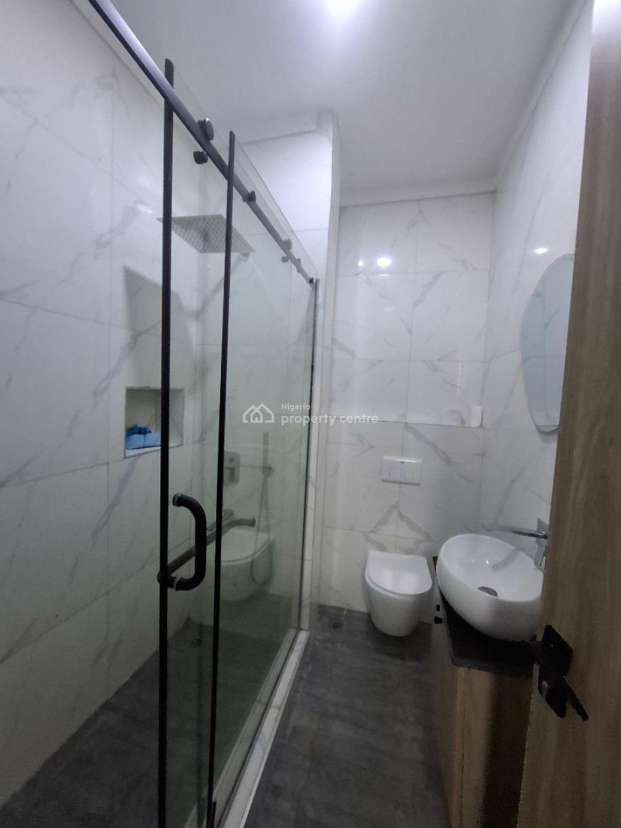 Furnished Two Bedroom Apartment, Guzape District, Abuja, Flat / Apartment for Rent