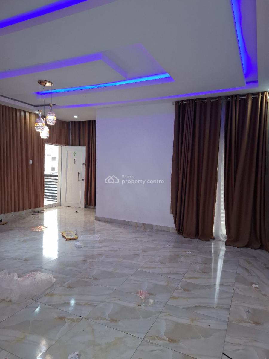 Standard Two Bedroom Apartment, Guzape District, Abuja, Flat / Apartment for Rent