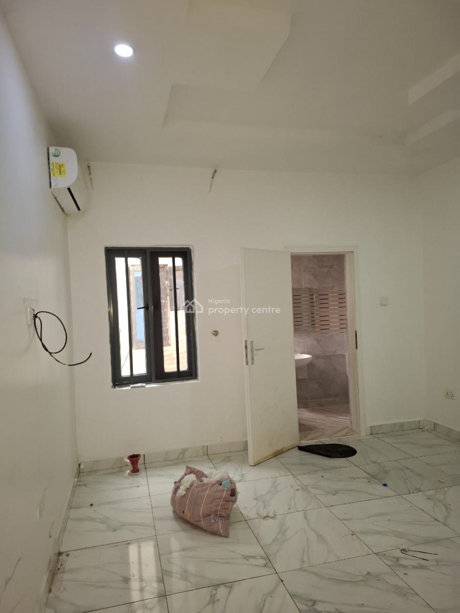 Standard Two Bedroom Apartment, Guzape District, Abuja, Flat / Apartment for Rent