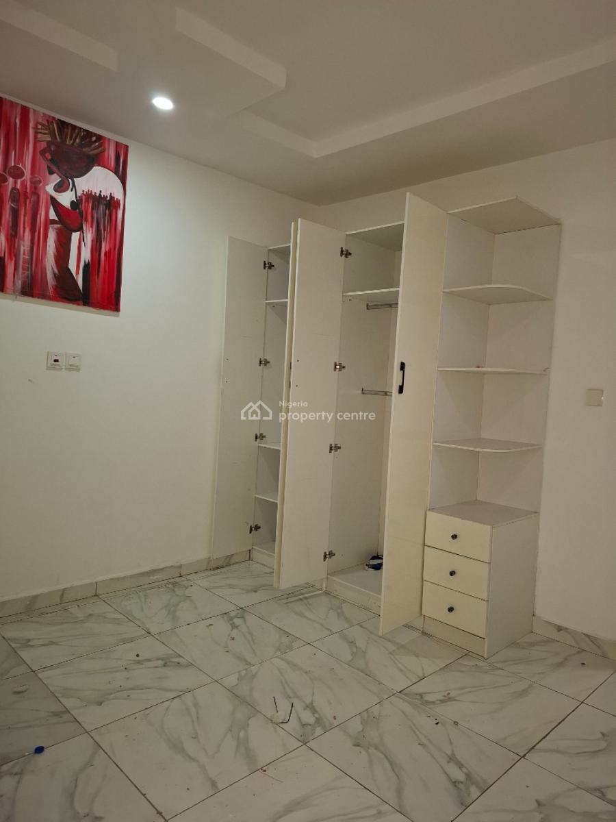 Standard Two Bedroom Apartment, Guzape District, Abuja, Flat / Apartment for Rent