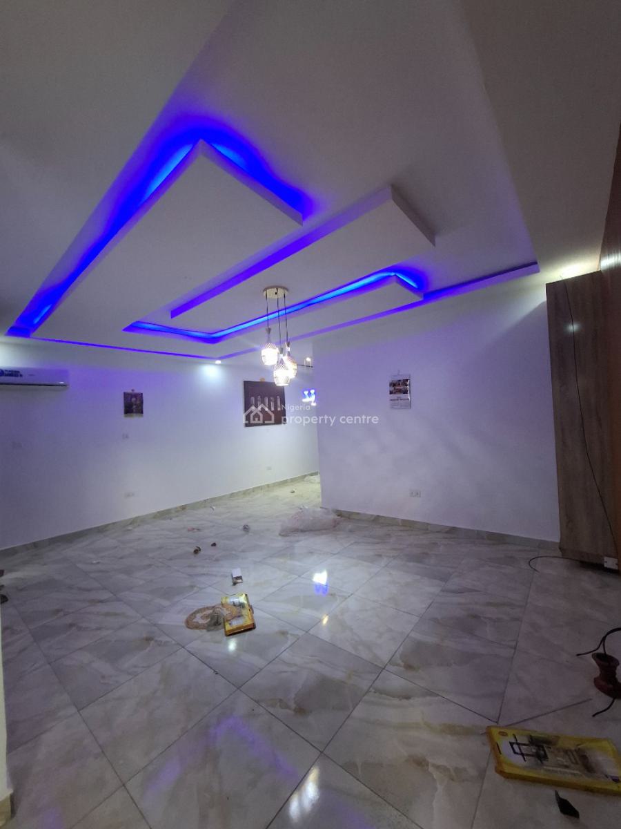 Standard Two Bedroom Apartment, Guzape District, Abuja, Flat / Apartment for Rent