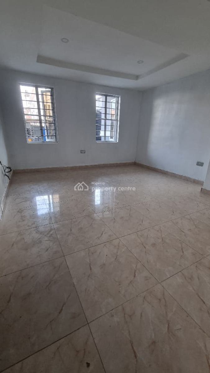 2 Bedroom Apartment in a Gated and Secured Estate, Ikate, Lekki, Lagos, Flat / Apartment for Rent